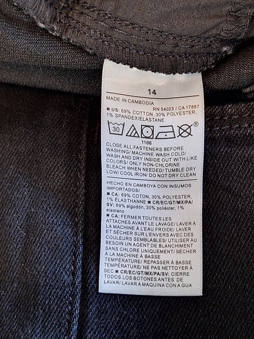 Old Navy Black Denim Mid-Rise Boot-Cut Raw Hem Jeans - Picture 10 of 11